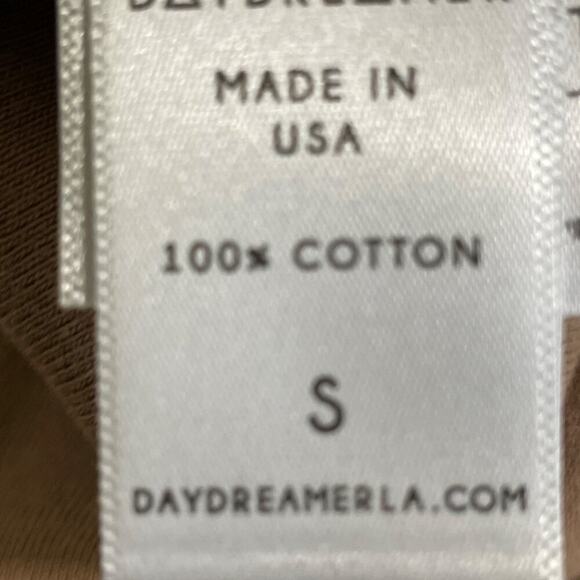 Daydreamer · Small · Queen 75 Tour · Rock-N-Roll Graphic Tank · Cotton · Taupe - Picture 7 of 8